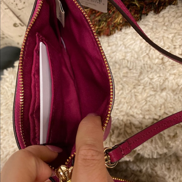 NWT AUTHENTIC COACH PURSE FUSCHA & SHERPA - Picture 2 of 3